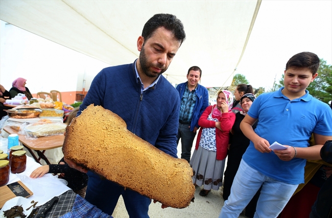 Trabzon'da üretime teşvik için "yöresel ürünler pazarı" kuruldu